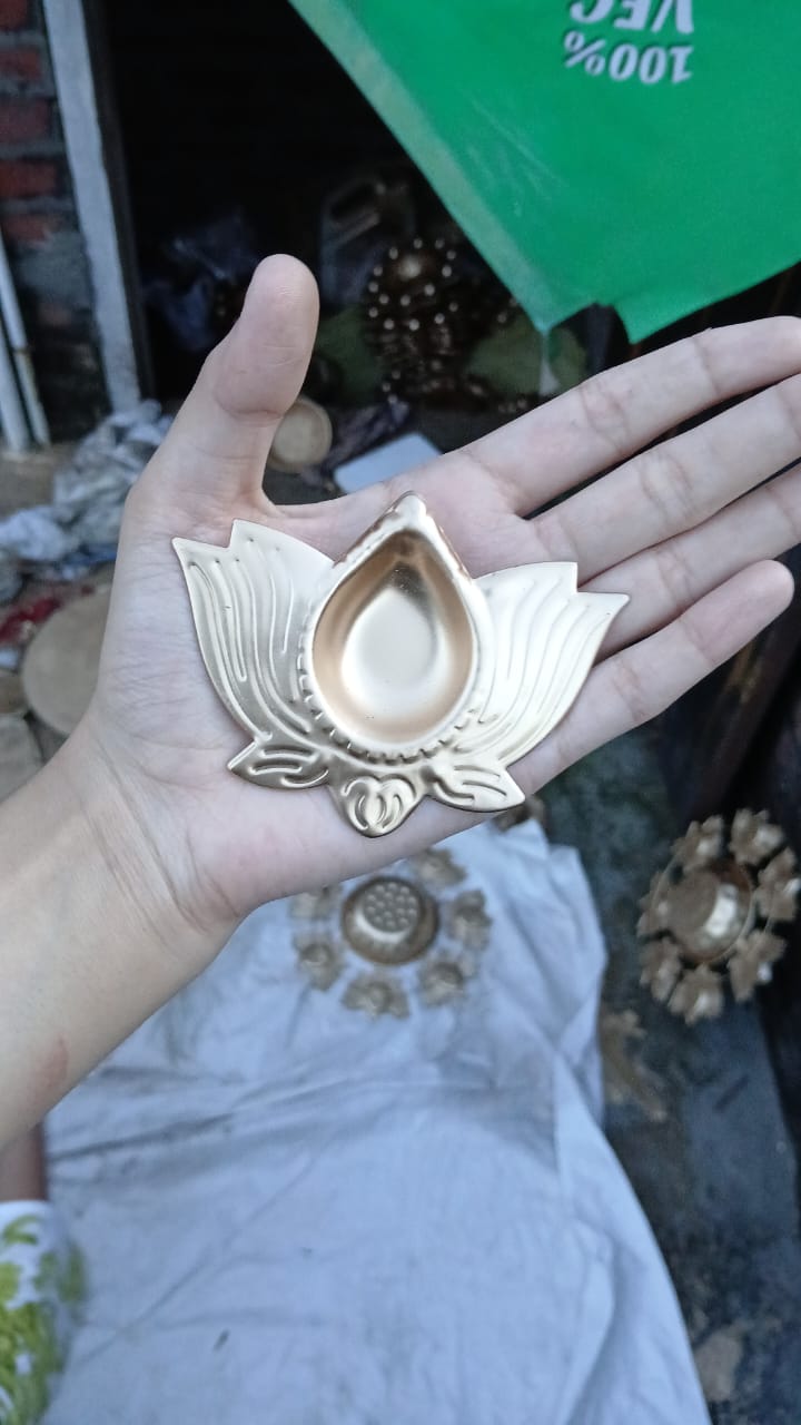 Metal Lotus Diya - AEMU0021