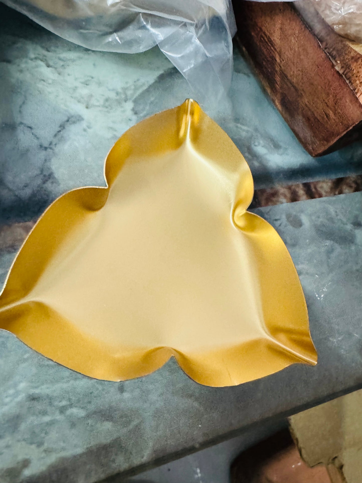 Metal 3 Leaf Urli - AEMU0015