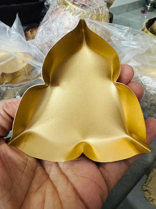 Metal 3 Leaf Urli - AEMU0015