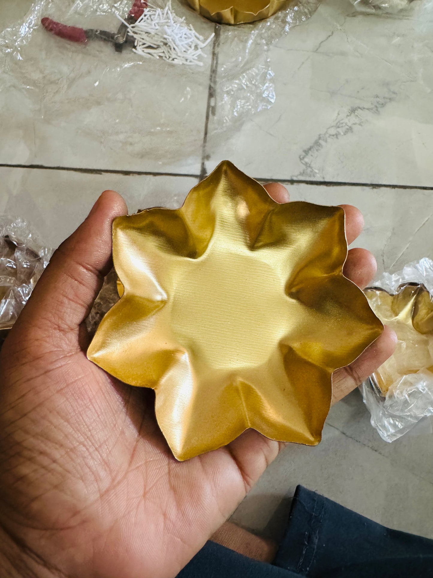 Flower Shaped Metal Urli- Medium (4 inches)- AEMU0017